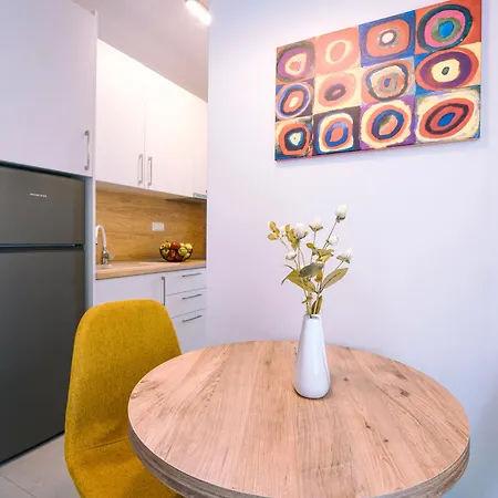 Kk Tranquility Apartment Kavala